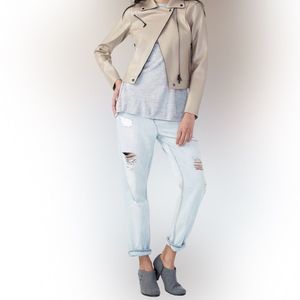 Armani Exchange light wash Destroyed Boyfriend Jeans waist 25 Preowned